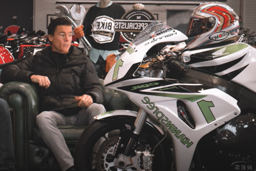 Un regalo de Navidad fuera de lo común: la moto de carreras de James Toseland en venta