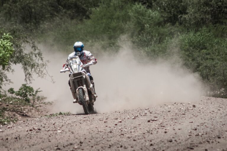 clasificacion dakar 2025 una decima etapa de locura marcada por la arena y las sorpresas