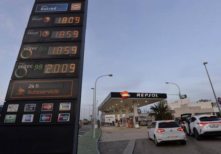 descubre cómo ahorrar 40 céntimos en gasolina con nuestros consejos prácticos y efectivos. optimiza tus gastos en combustible y maximiza tu economía. ¡comienza a ahorrar hoy mismo!