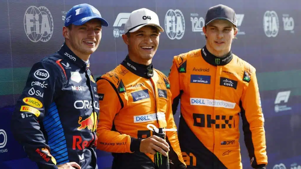 norris desafía a verstappen en una emocionante carrera donde la rivalidad entre los jóvenes talentos de la f1 alcanza nuevas alturas. ¿quién se llevará la victoria en esta electrizante competencia?