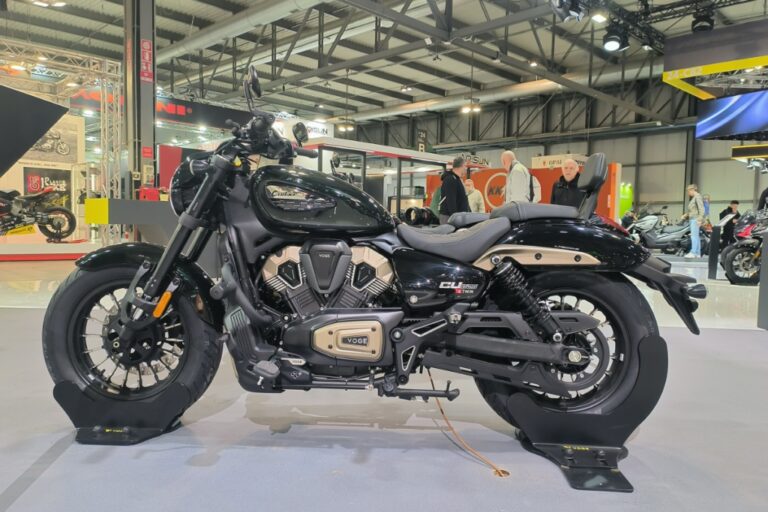 La primera Voge custom llega a Francia: ¿qué tal se comporta la CU625 en la carretera?