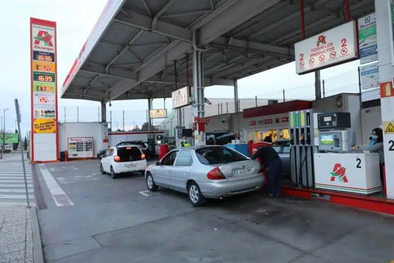 descubre la gasolina de alcampo: calidad, precios competitivos y conveniencia en cada llenado. ¡optimiza tu experiencia de conducción con alcampo!