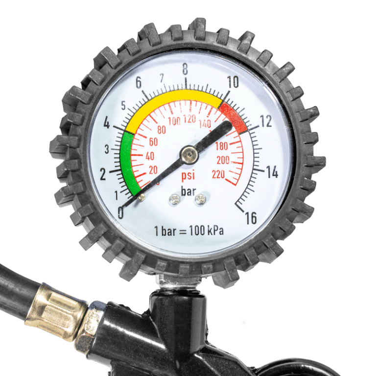 descubre la importancia de mantener la presión adecuada en los neumáticos de tu vehículo. conoce cómo una correcta presión mejora la seguridad, el rendimiento y la eficiencia del combustible. ¡aprende más sobre el mantenimiento de tus neumáticos aquí!